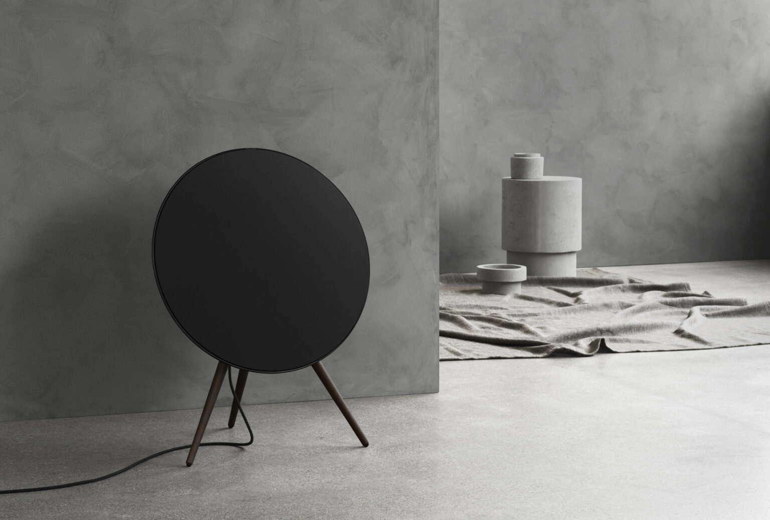 beoplay-a9-black_47742235732_o-1536x1038