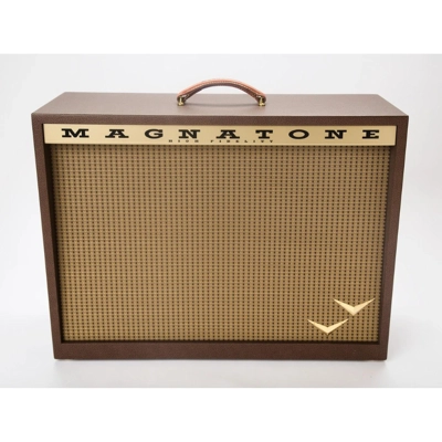 MAGNATONE 2 X 12 TRADITIONAL SERIES SPEAKER CABINET