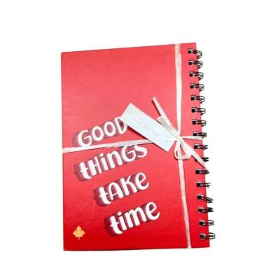 מחברת עם מסר 'Good Things Take Time'